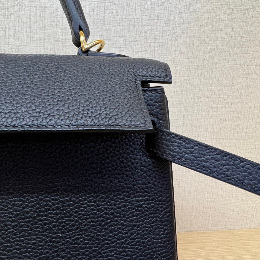 Elegant Two-Tone Leather Top Handle Bag - Navy & Cream Bicolor Handbag with Gold Hardware