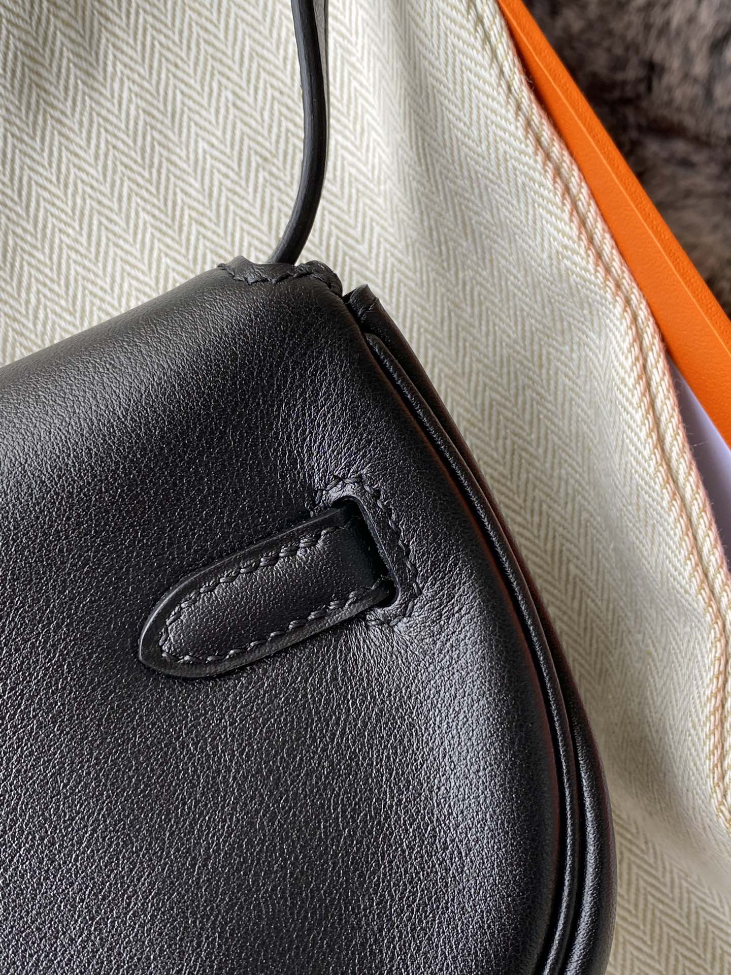 Hermès Kelly Danse Black Leather Shoulder Bag with Miniature Pouch Charm