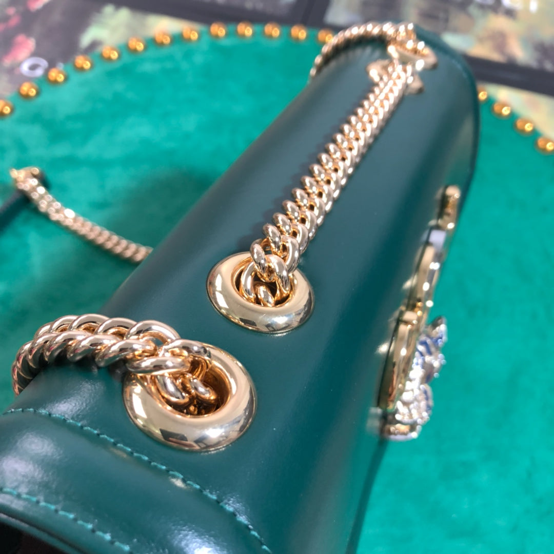 Gucci Luxury Green Leather Envelope Shoulder Bag with Tiger Head Clasp
