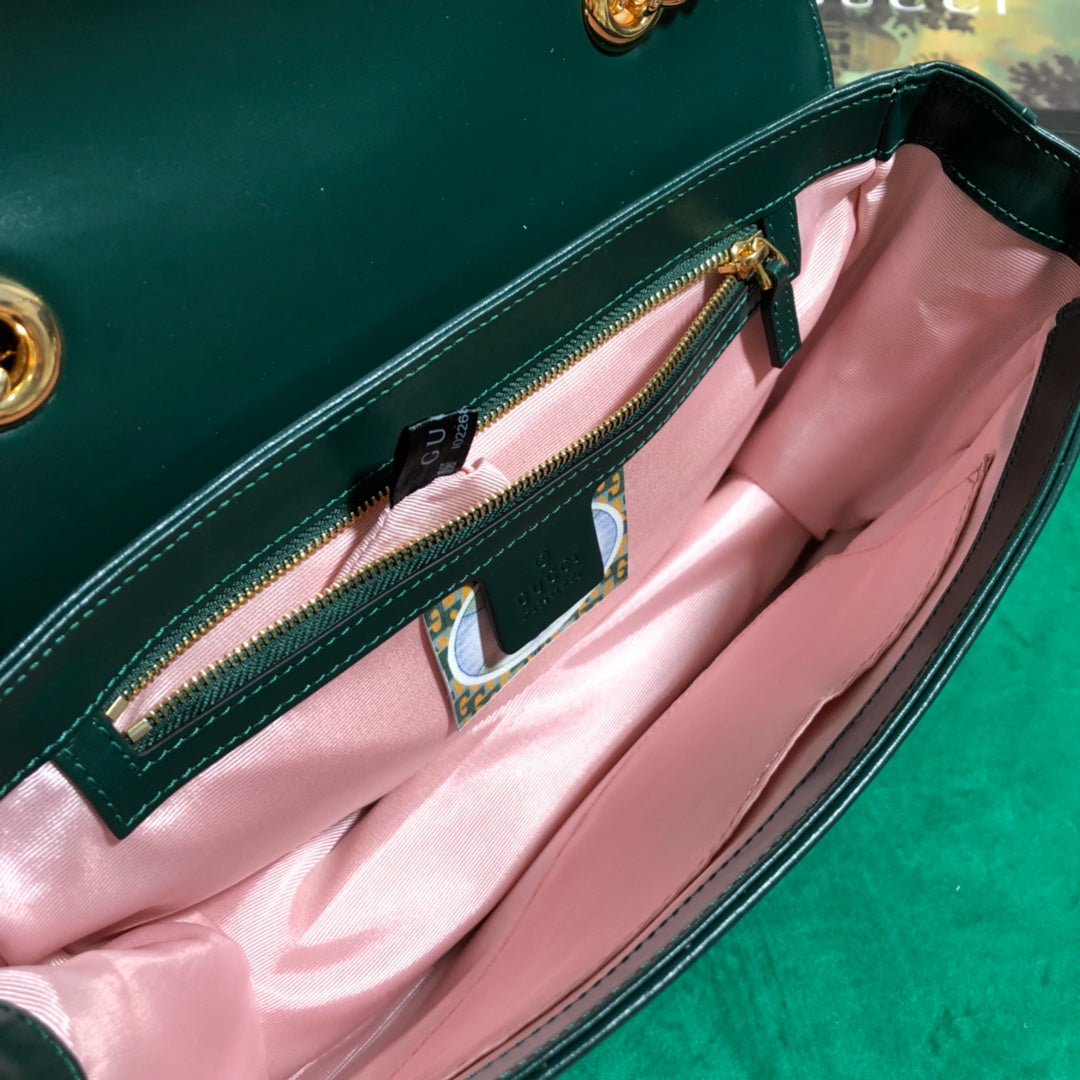 Gucci Luxury Green Leather Envelope Shoulder Bag with Tiger Head Clasp
