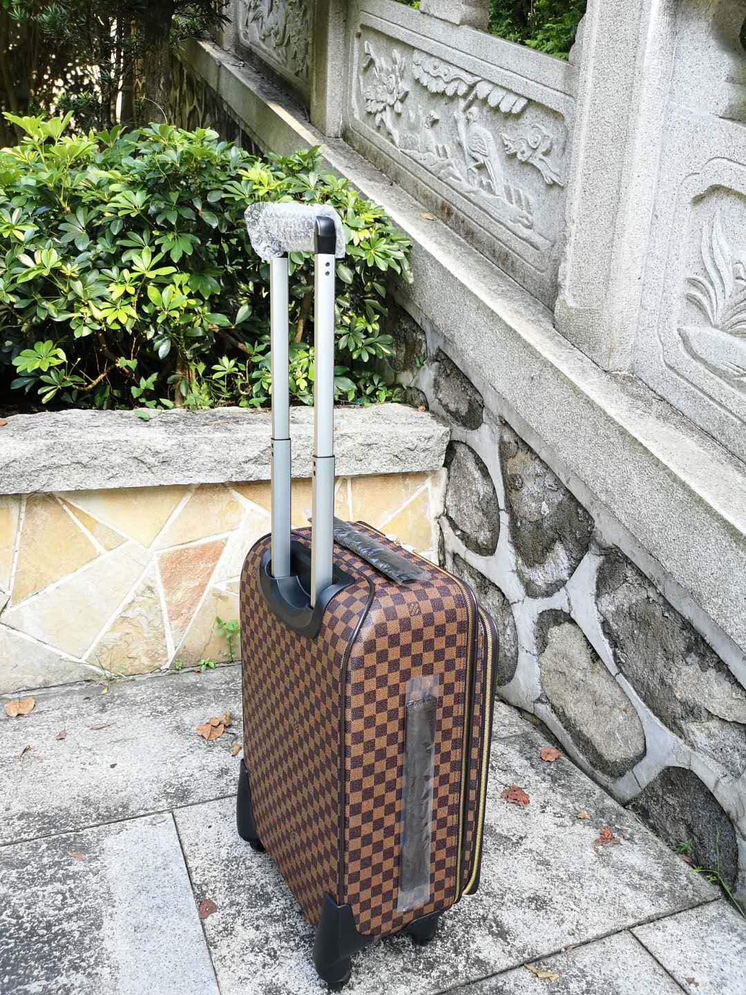 Brown Checkered Pattern Rolling Luggage Set 2-Piece Travel Suitcases