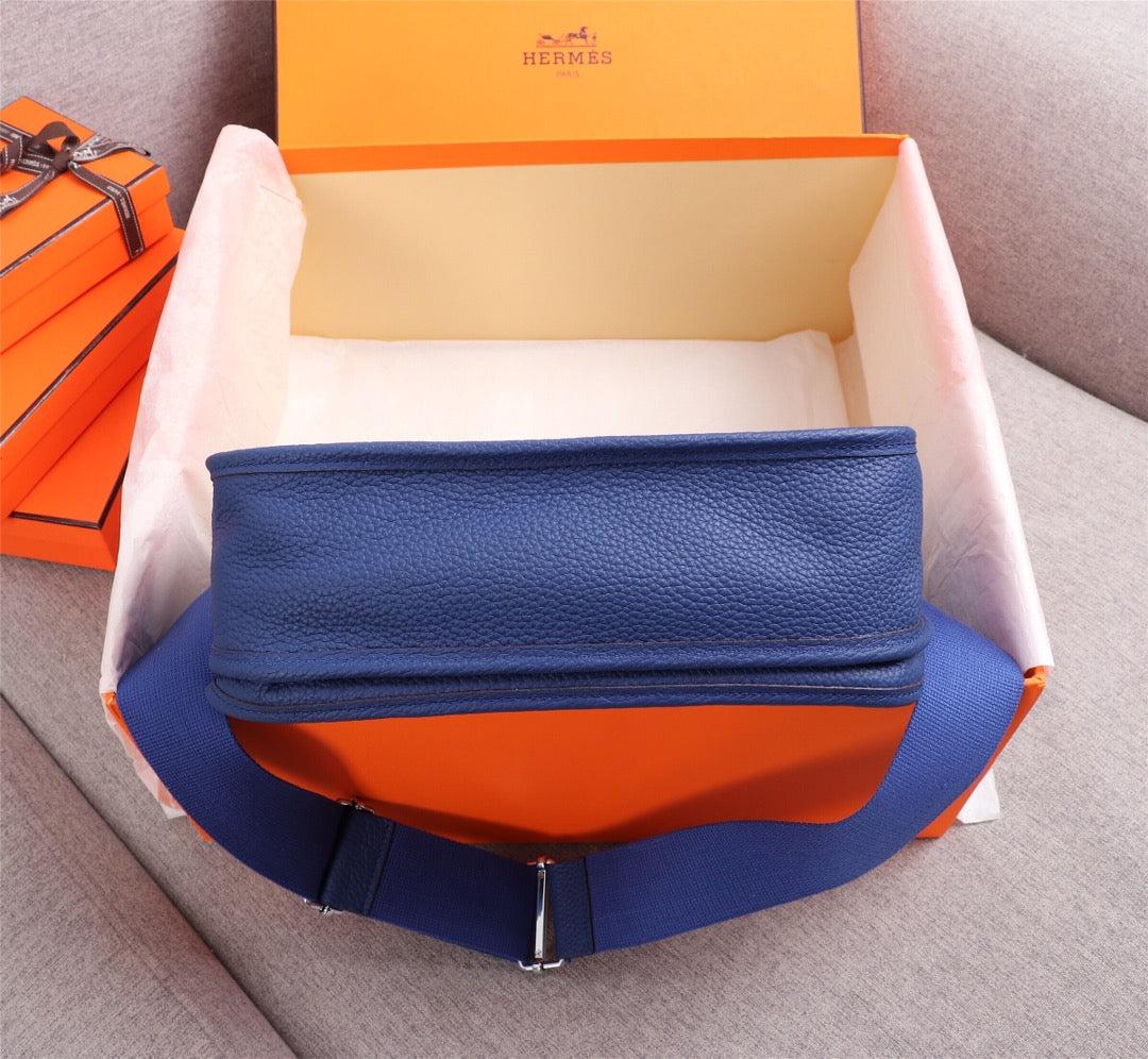 Hermès Evelyne III PM Blue Taurillon Clemence Leather Shoulder Bag