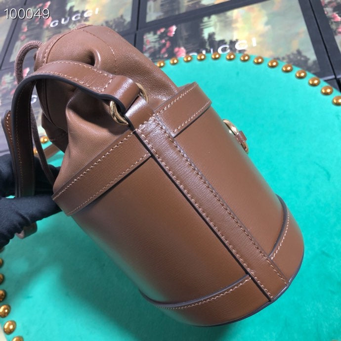 Gucci Retro Brown Leather Drawstring Bucket Bag with Gold Horsebit Detail