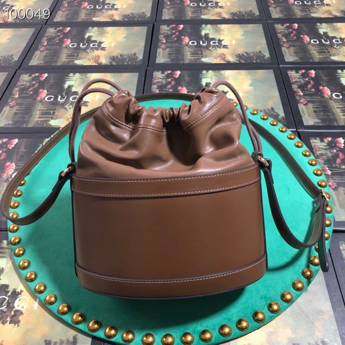 Gucci Retro Brown Leather Drawstring Bucket Bag with Gold Horsebit Detail