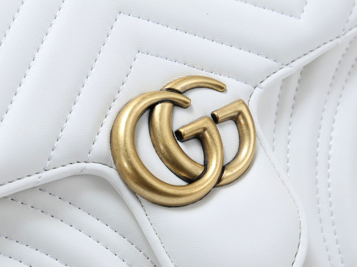Gucci White Quilted Leather Crossbody Shoulder Bag with Gold Chain