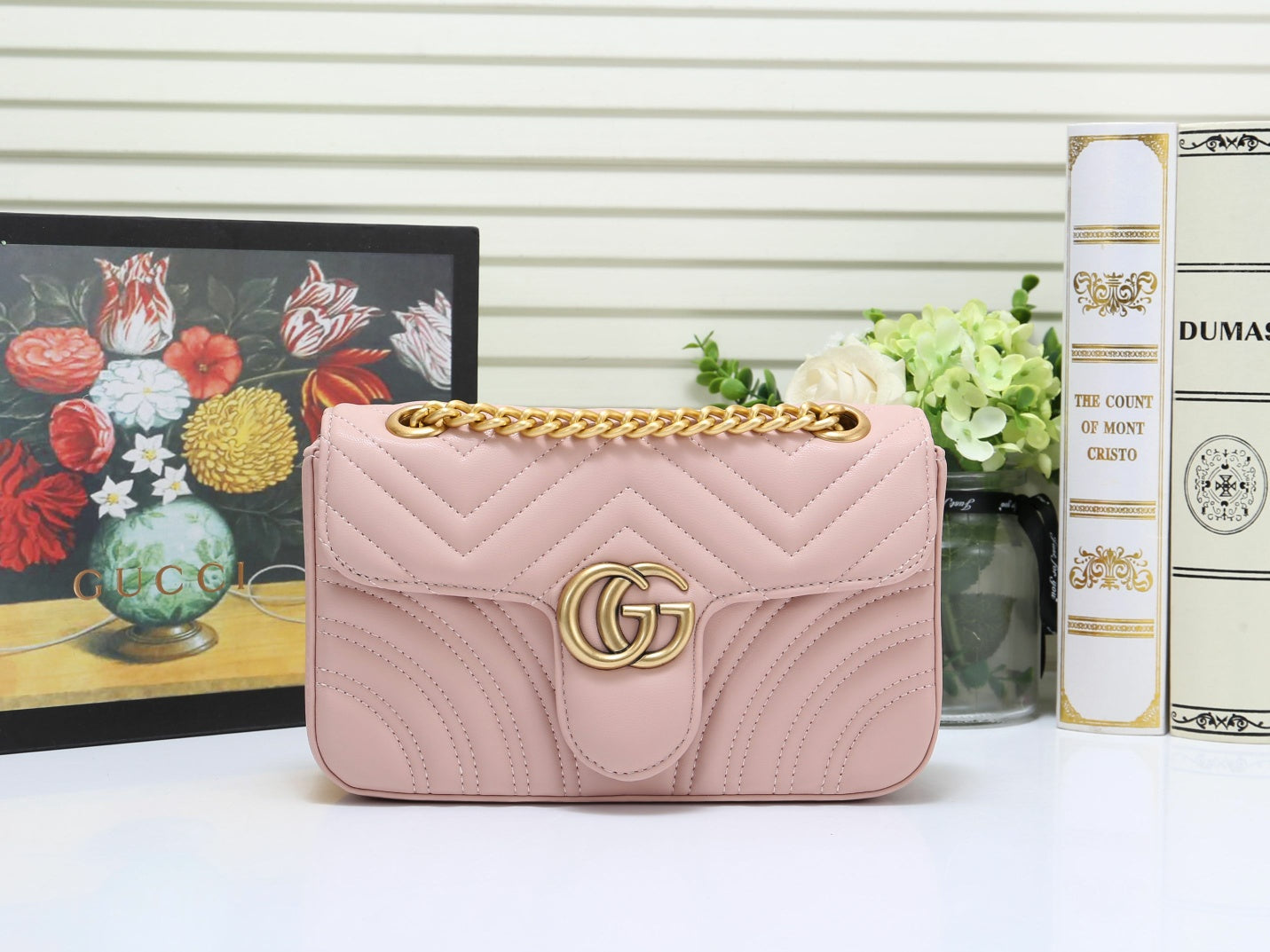 Gucci Elegant Pink Chevron Quilted Leather Shoulder Bag with Gold Chain