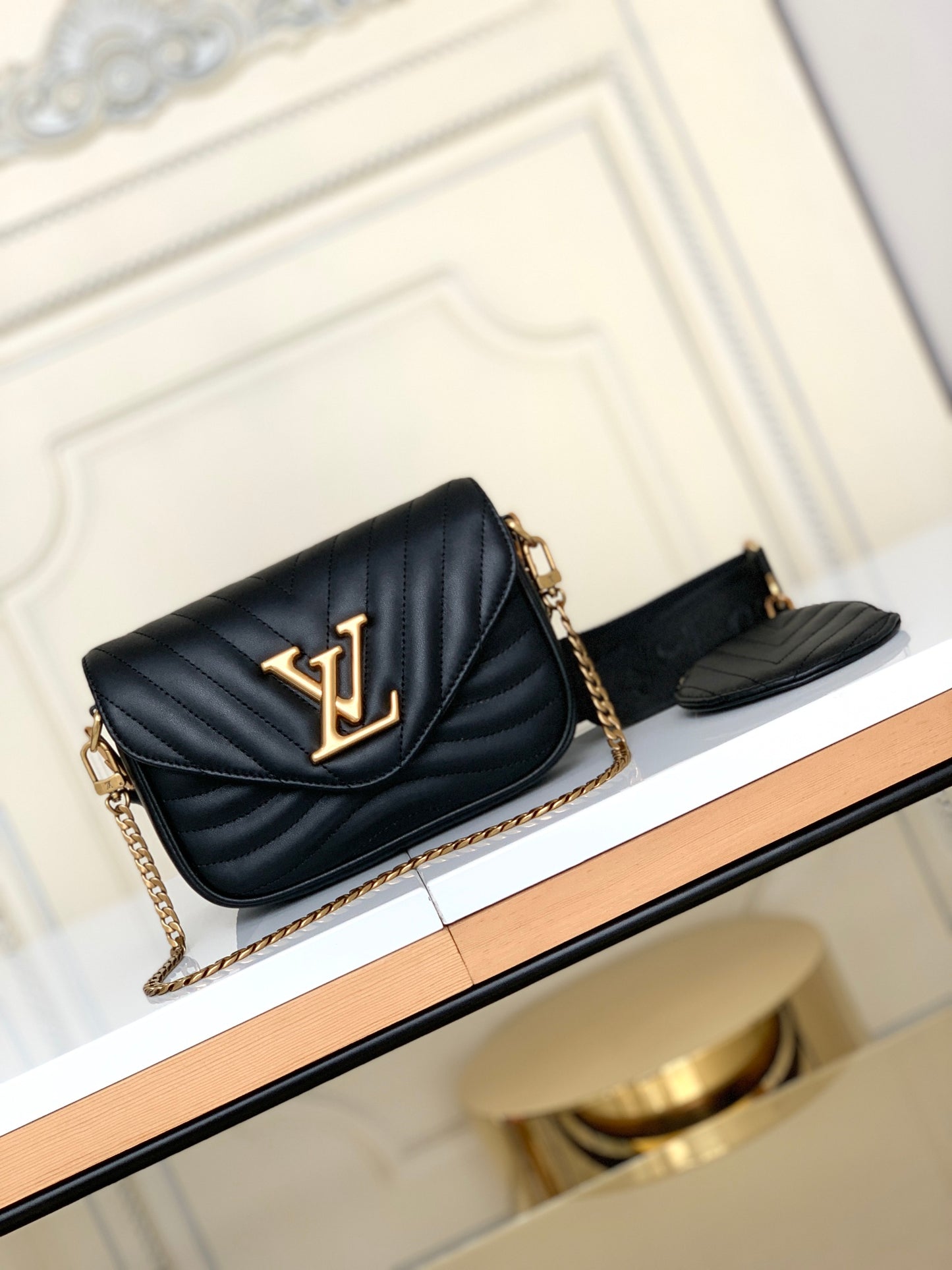 Louis Vuitton Black Quilted Chevron Crossbody Bag with Detachable Coin Pouch