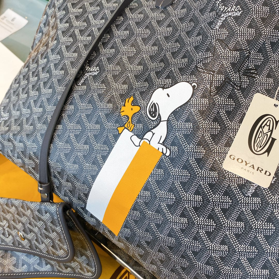 Gogy Women's Chevron Pattern Canvas Tote Bag with Cartoon Dog Print
