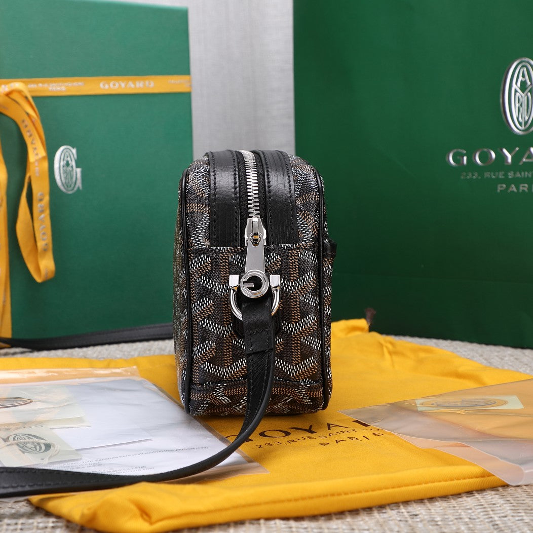 Gogy Classic Chevron Pattern Crossbody Camera Bag with Yellow Stripe