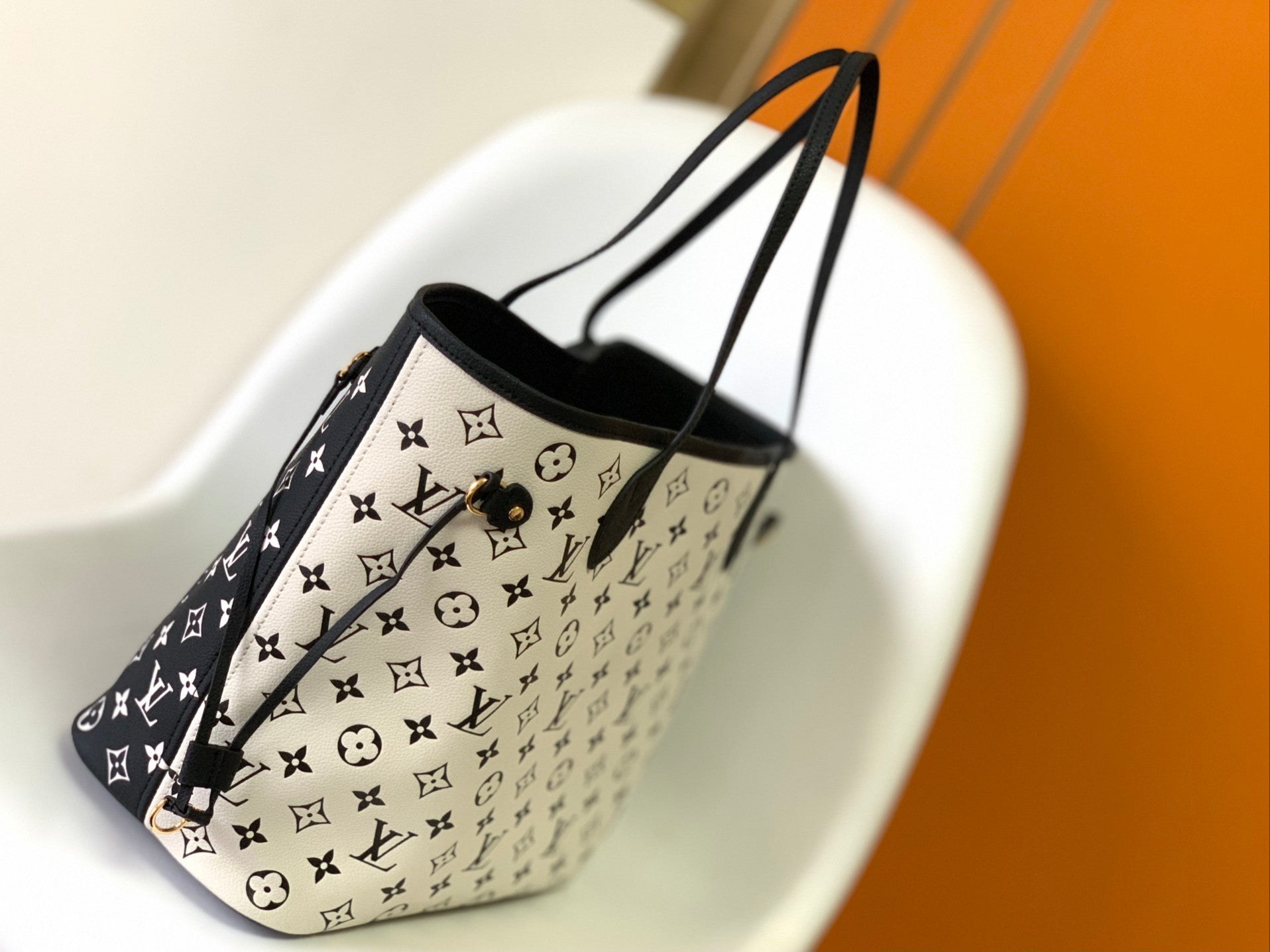 Louis Vuitton Black and White Monogram Print Leather Tote Bag Classic Shoulder Purse