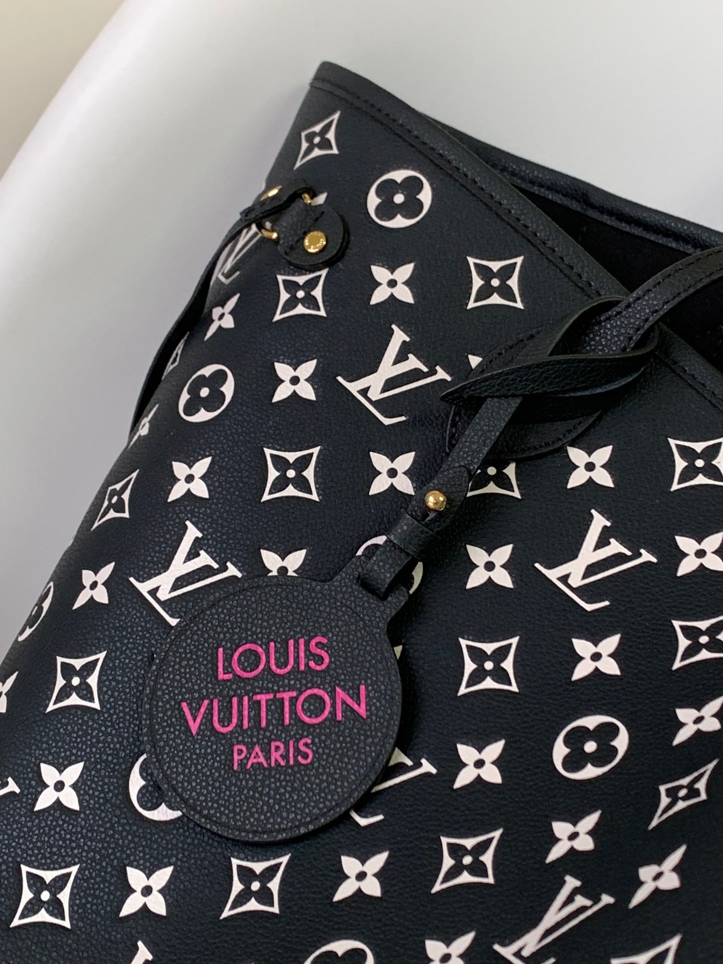 Louis Vuitton Black and White Monogram Print Leather Tote Bag Classic Shoulder Purse