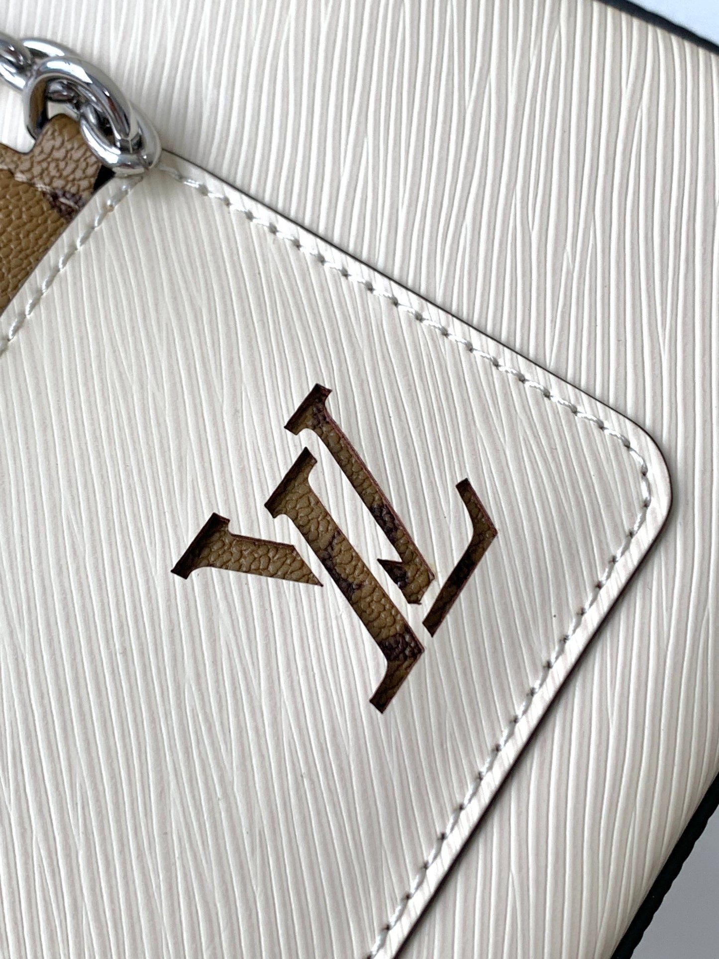 Louis Vuitton Cream Leather Shoulder Bag with Front Pocket and Chain Card Holder