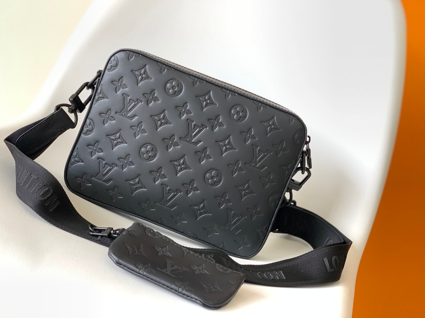 Louis Vuitton Black Embossed Leather Crossbody Messenger Bag with Coin Pouch