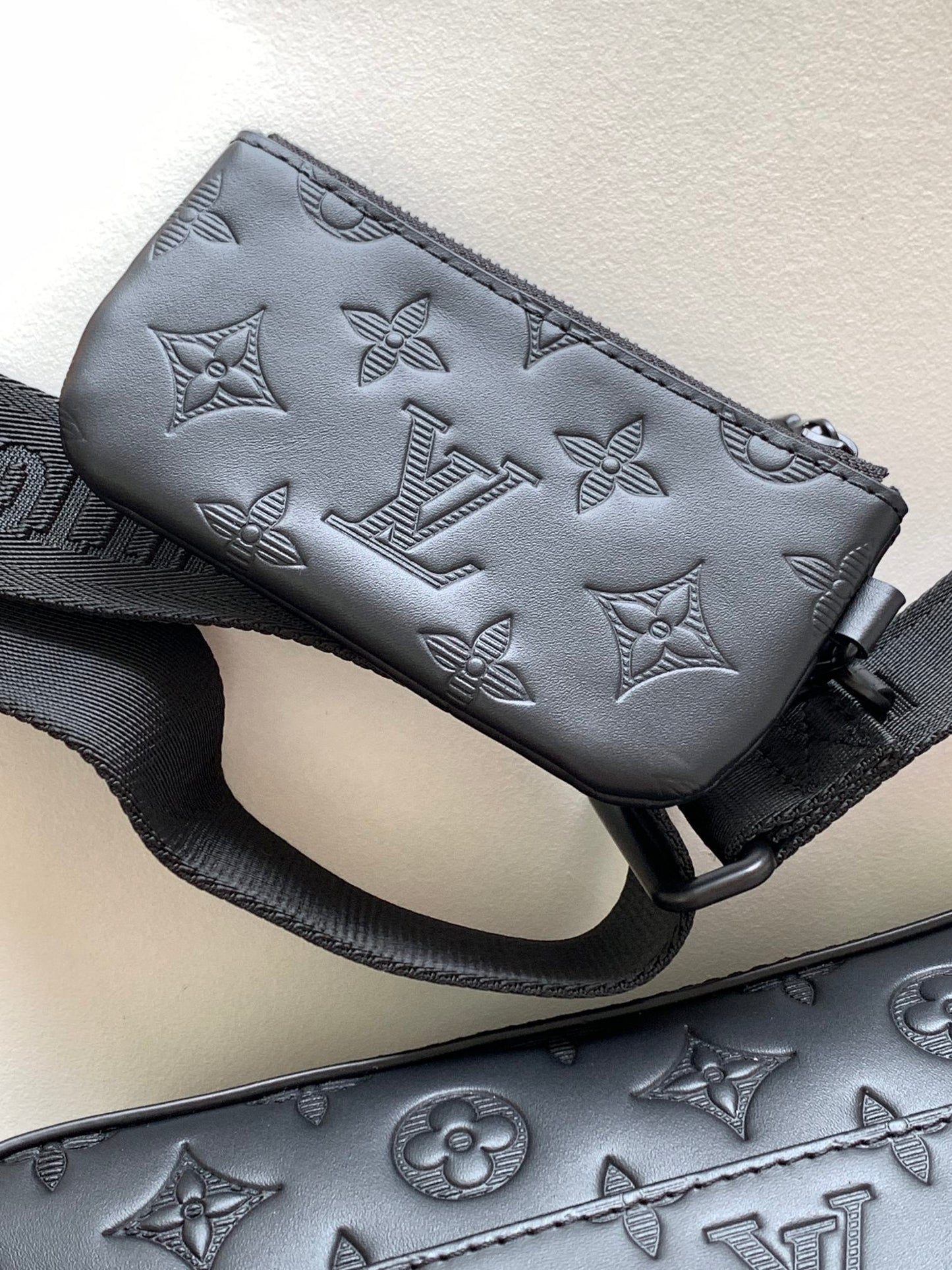 Louis Vuitton Black Embossed Leather Crossbody Messenger Bag with Coin Pouch