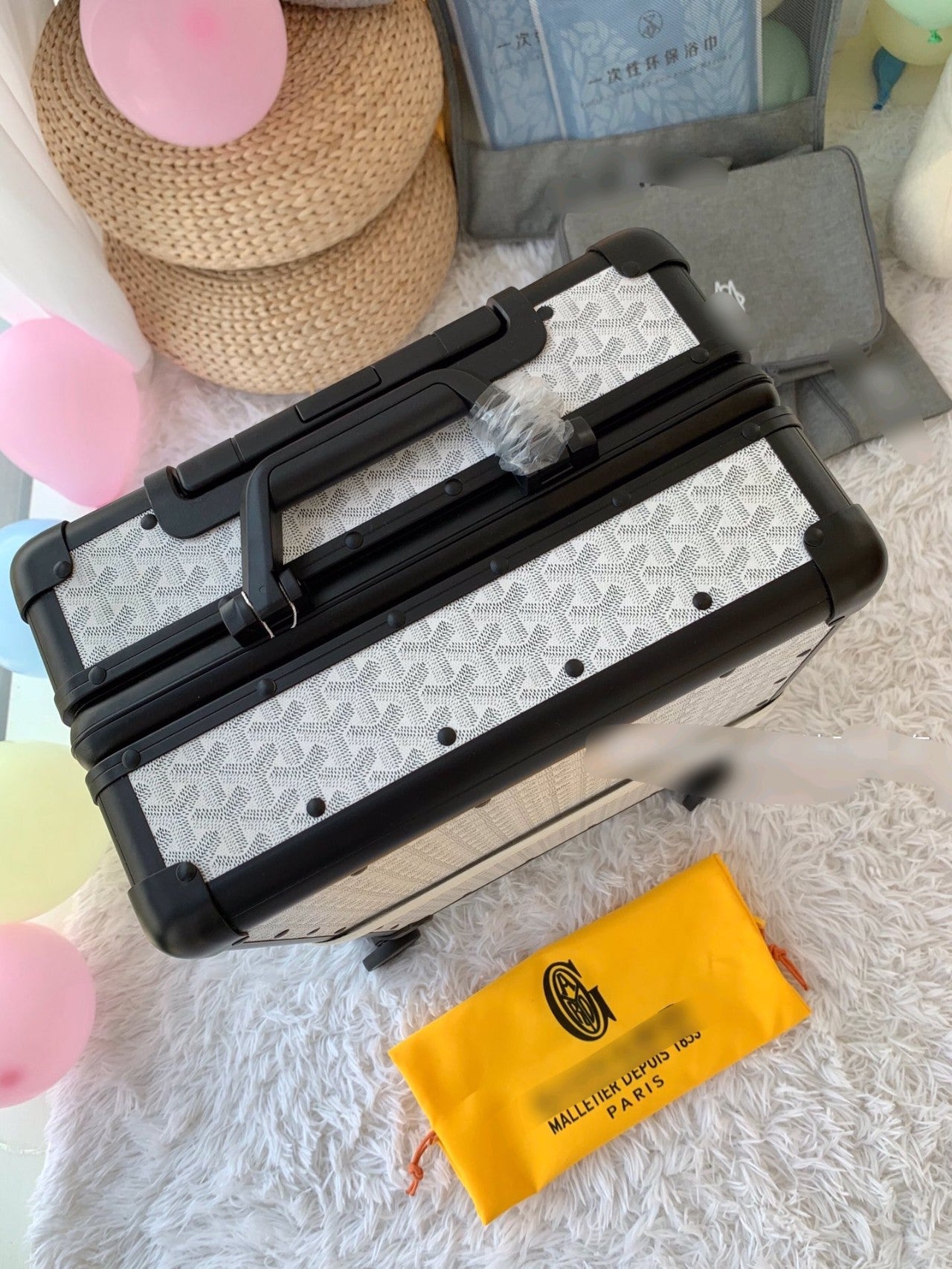 Vintage Monogram Pattern Hardside Spinner Luggage with Black Trim