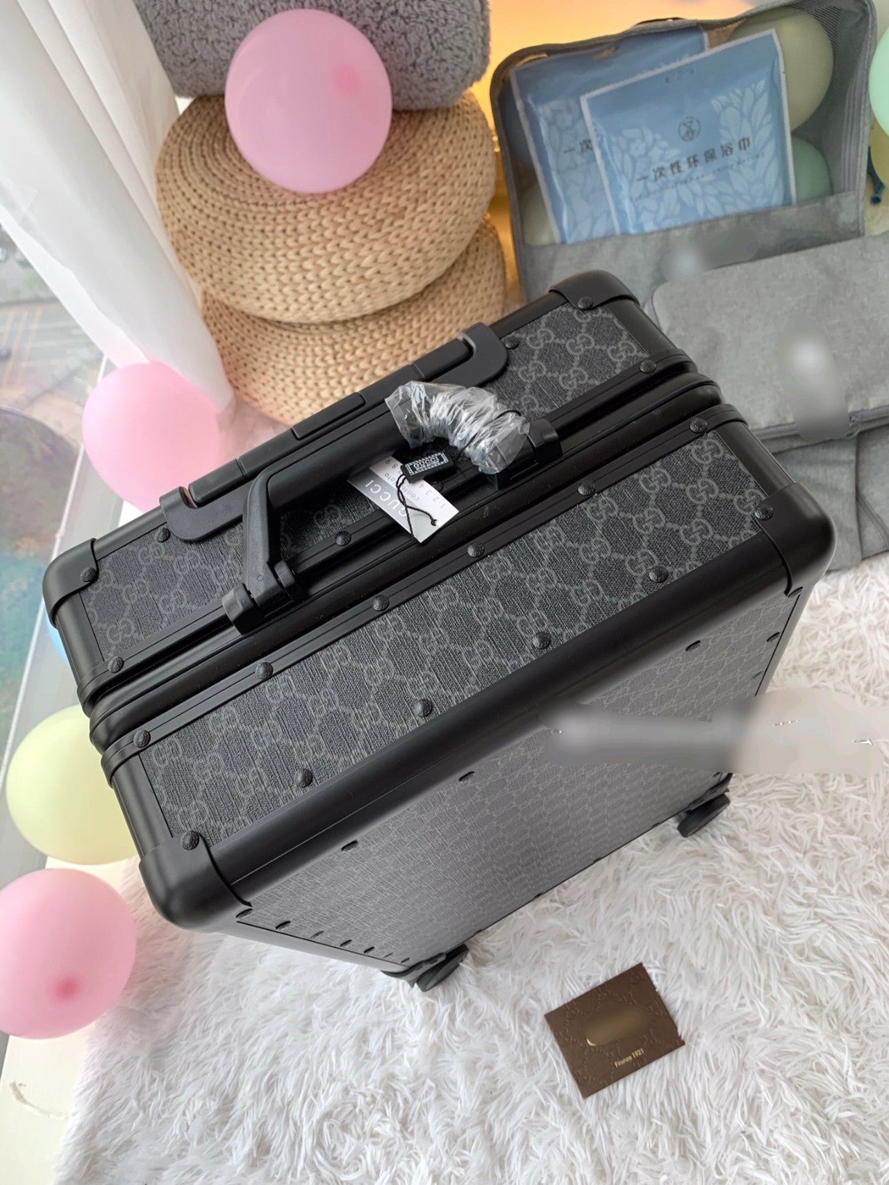 Classic Black Checkered Spinner Suitcase Rolling Travel Luggage