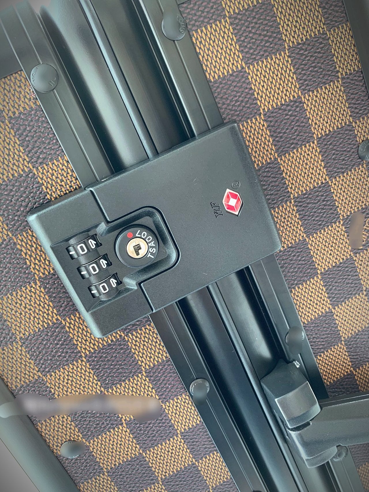 Brown Checkerboard Rolling Suitcase Vintage Travel Spinner Luggage