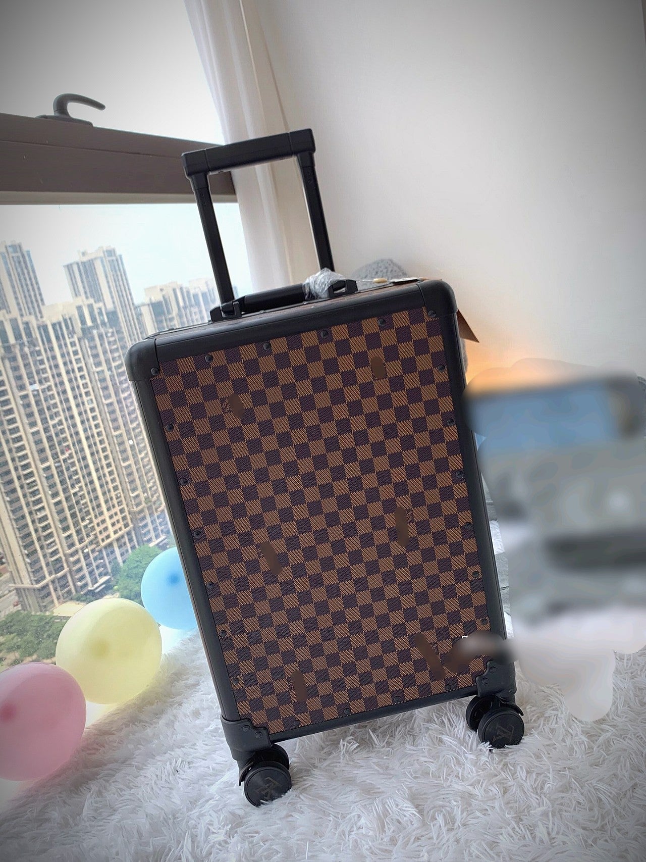 Classic Brown Checkered Rolling Suitcase Carry-On Travel Luggage
