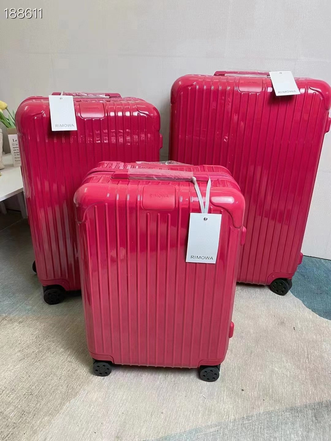 Red Hard Shell 3-Piece Spinner Luggage Set with Wheels