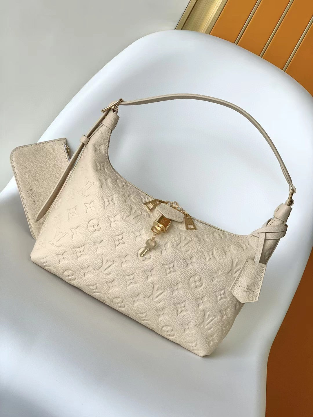 Louis Vuitton Cream Embossed Leather Hobo Shoulder Bag with Gold Hardware