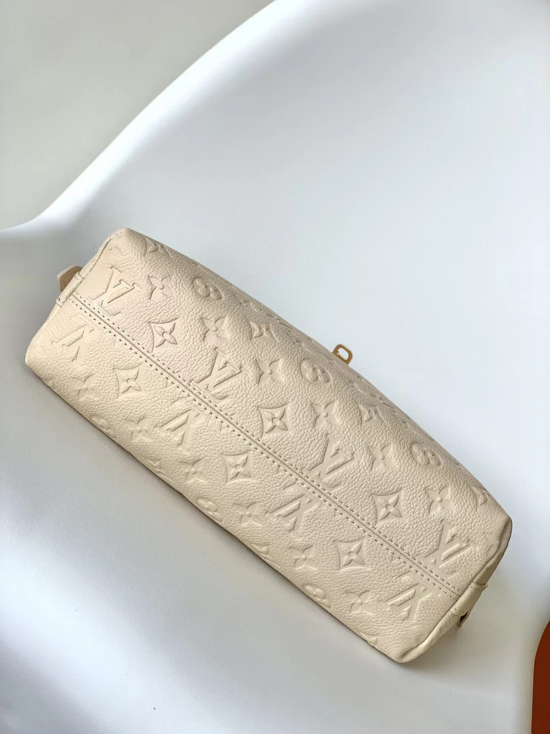 Louis Vuitton Cream Embossed Leather Hobo Shoulder Bag with Gold Hardware