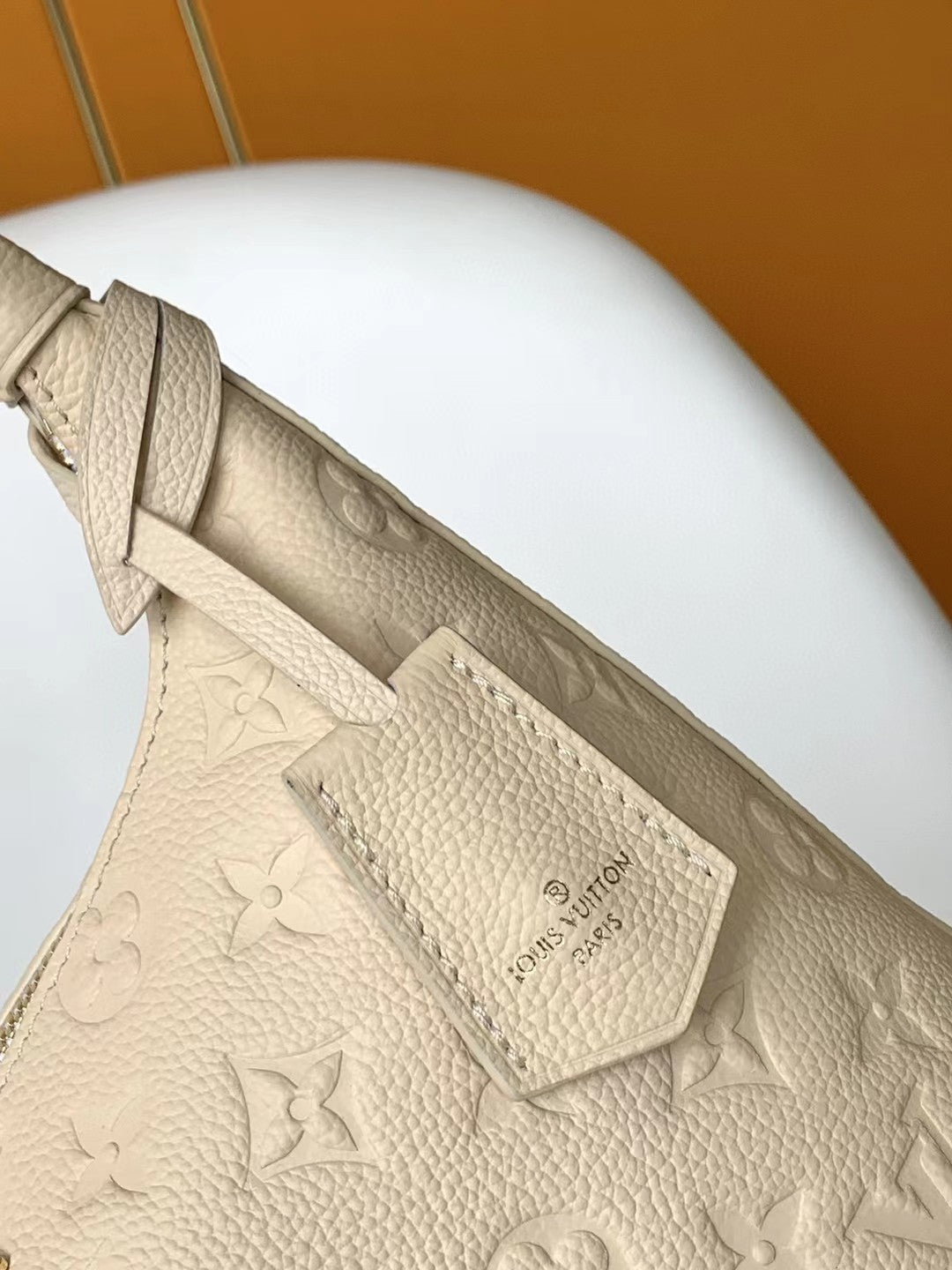 Louis Vuitton Cream Embossed Leather Hobo Shoulder Bag with Gold Hardware