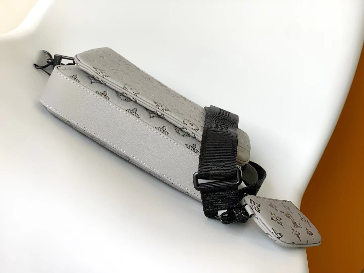 Louis Vuitton Grey Embossed Leather Crossbody Messenger Bag with Detachable Pouch