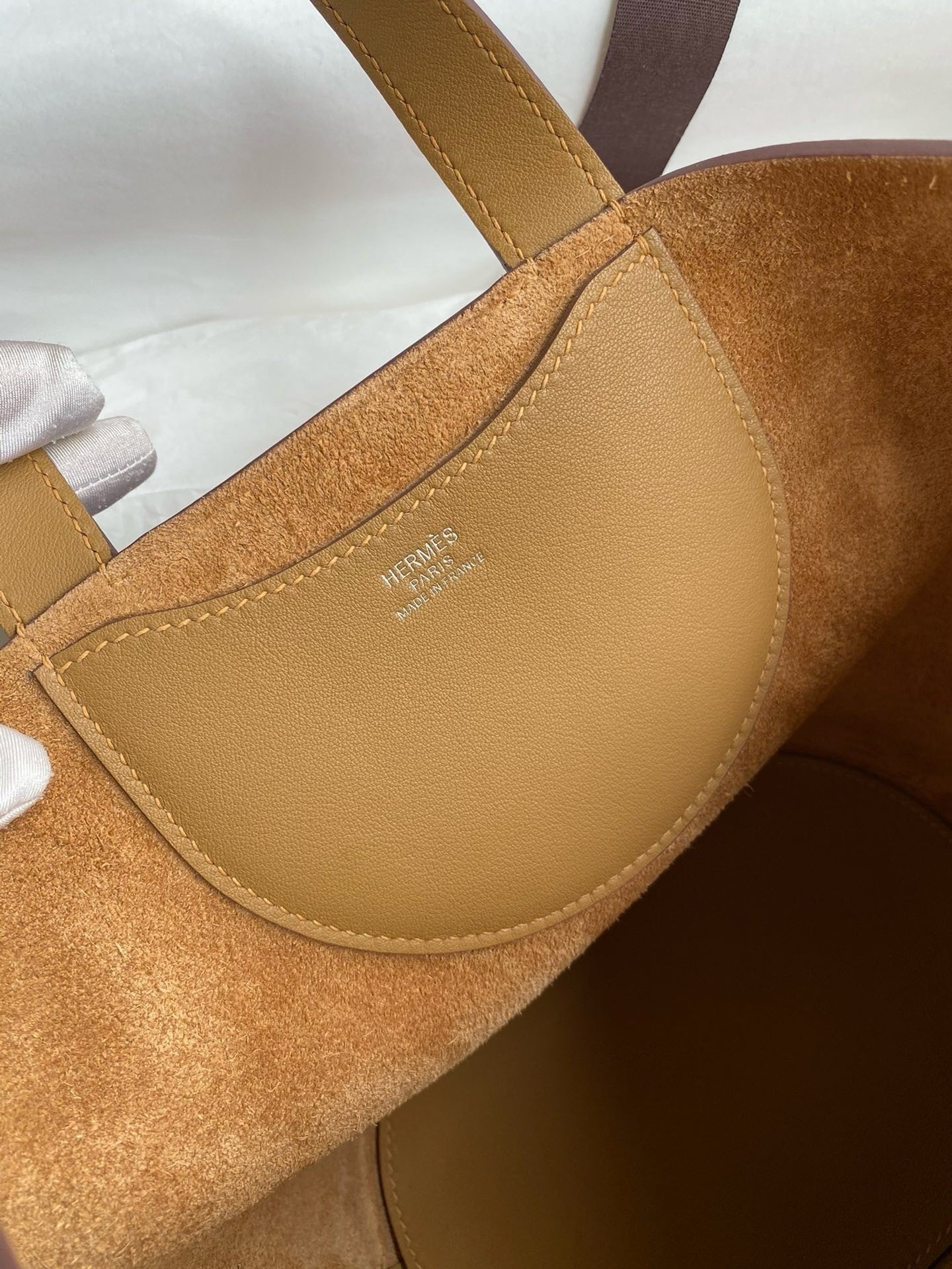 Hermès In-the-Loop 18 Bag - Gold Clemence Leather Handbag
