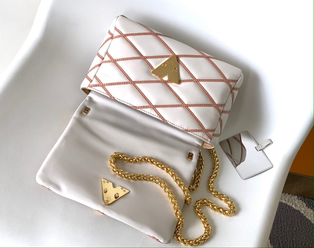 Louis Vuitton Luxury Pink Diamond Quilted Shoulder Bag with Gold Clasp