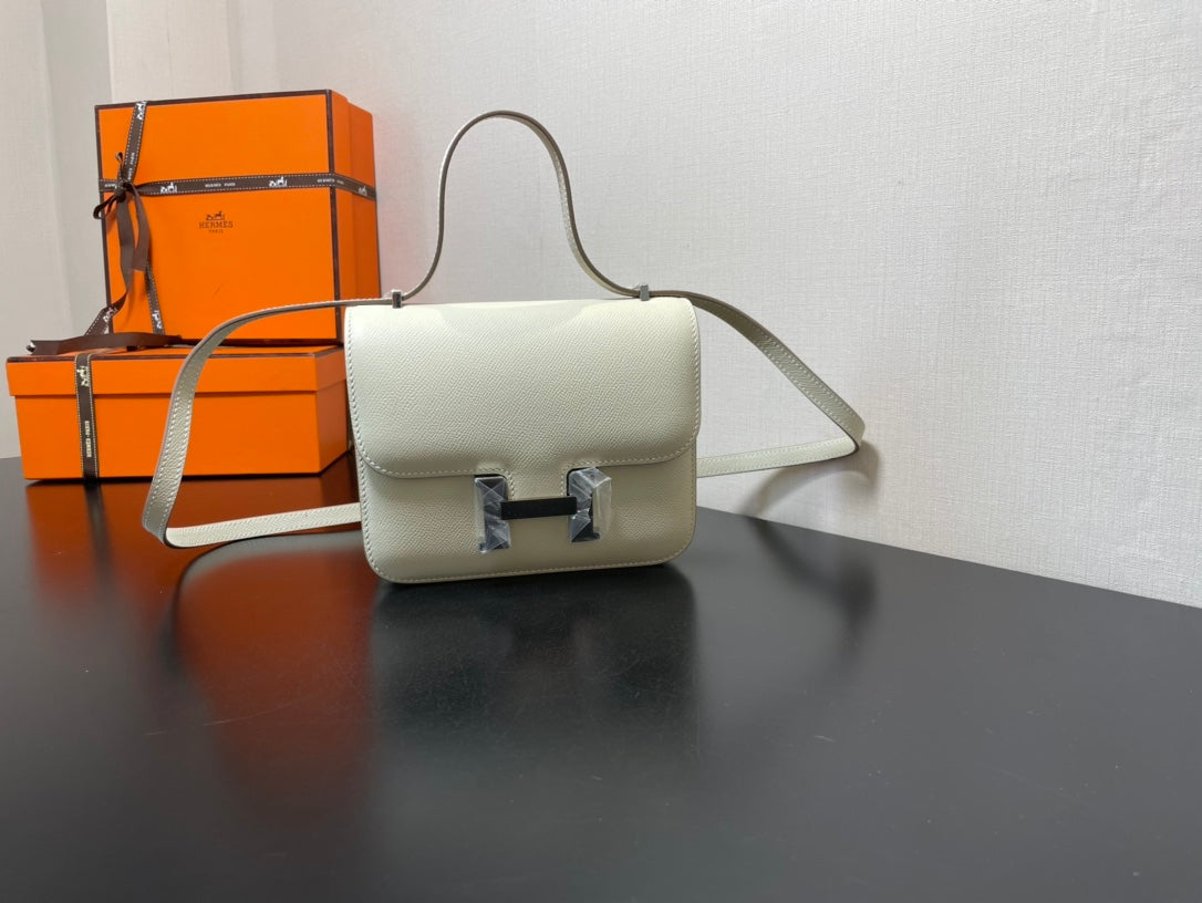 Luxury Off-White Leather H-Buckle Shoulder Bag - Classic Flap Crossbody Purse