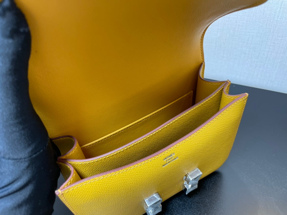 Hermès Constance 18 Epsom Leather Shoulder Bag - Yellow