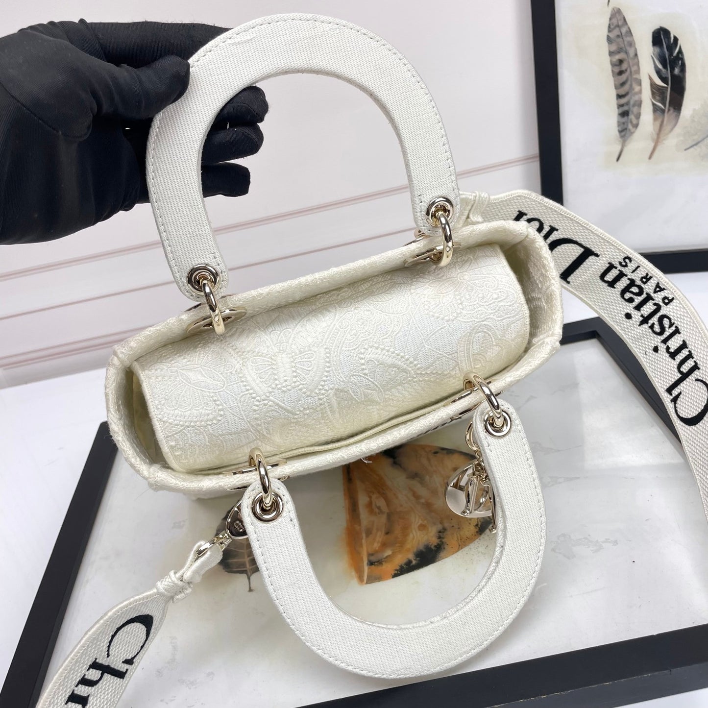 Christian Dior White Embroidered Medium Lady D-Lite Bag