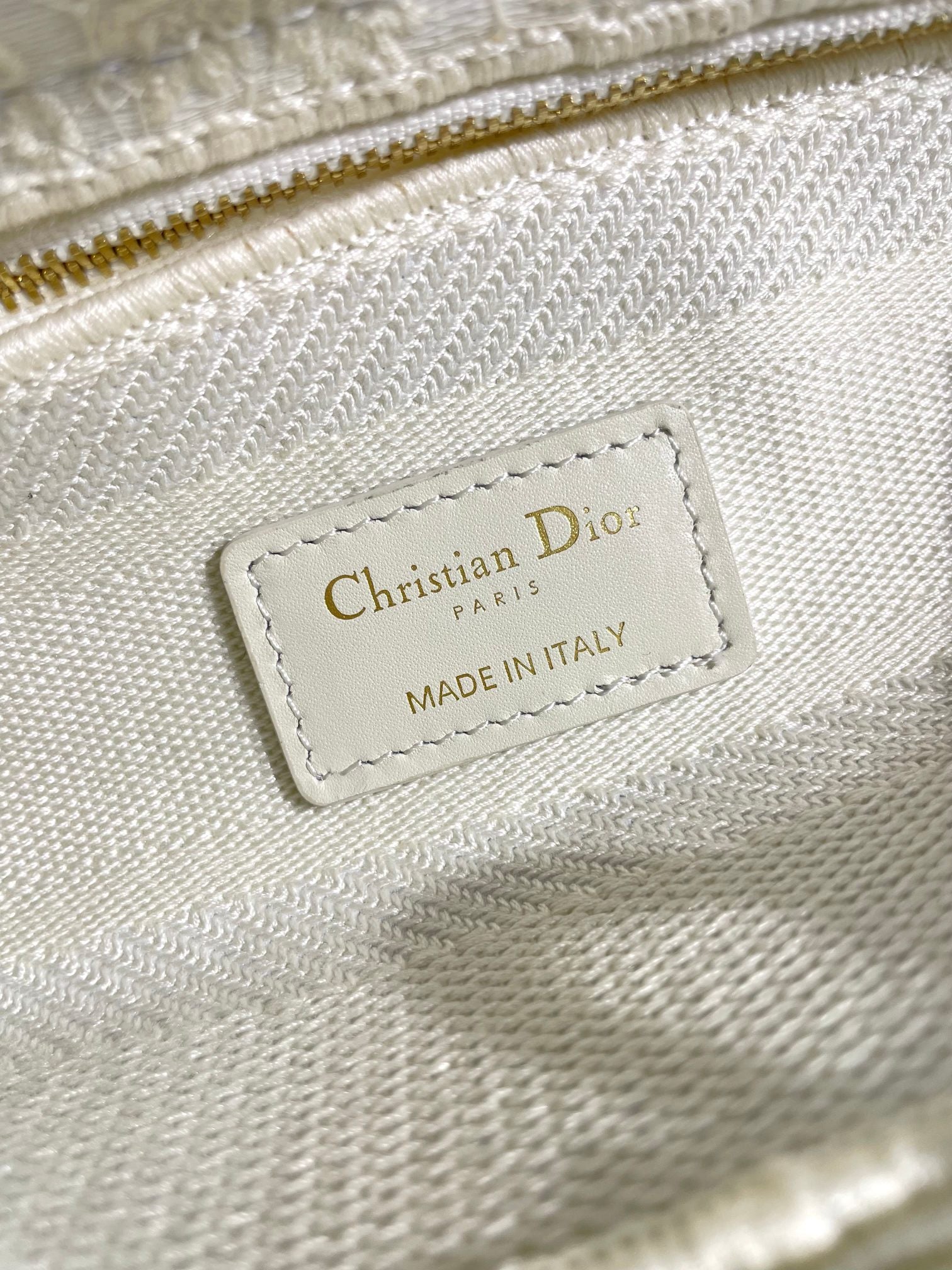 Christian Dior Lady D-Lite Medium Handbag - White Dior Oblique Canvas