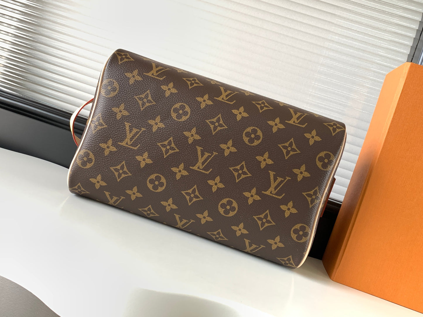Louis Vuitton Classic Brown Monogram Toiletry Bag Travel Cosmetic Pouch Case