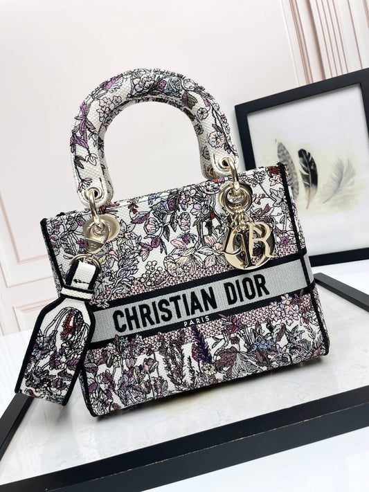 Christian Dior Medium Lady D-Lite Bag - Multicolor Toile de Jouy Reverse Embroidery