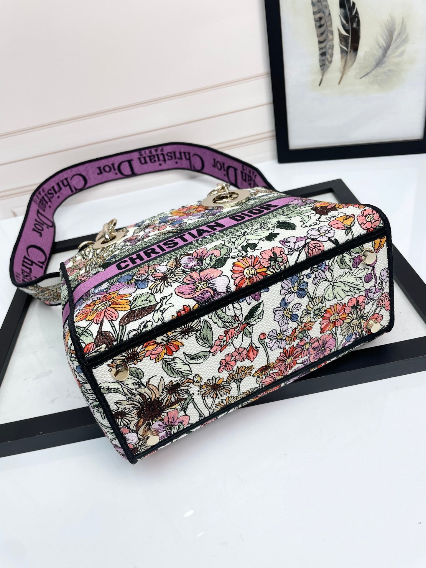 Christian Dior Lady D-Lite Embroidered Floral Handbag - Multicolor