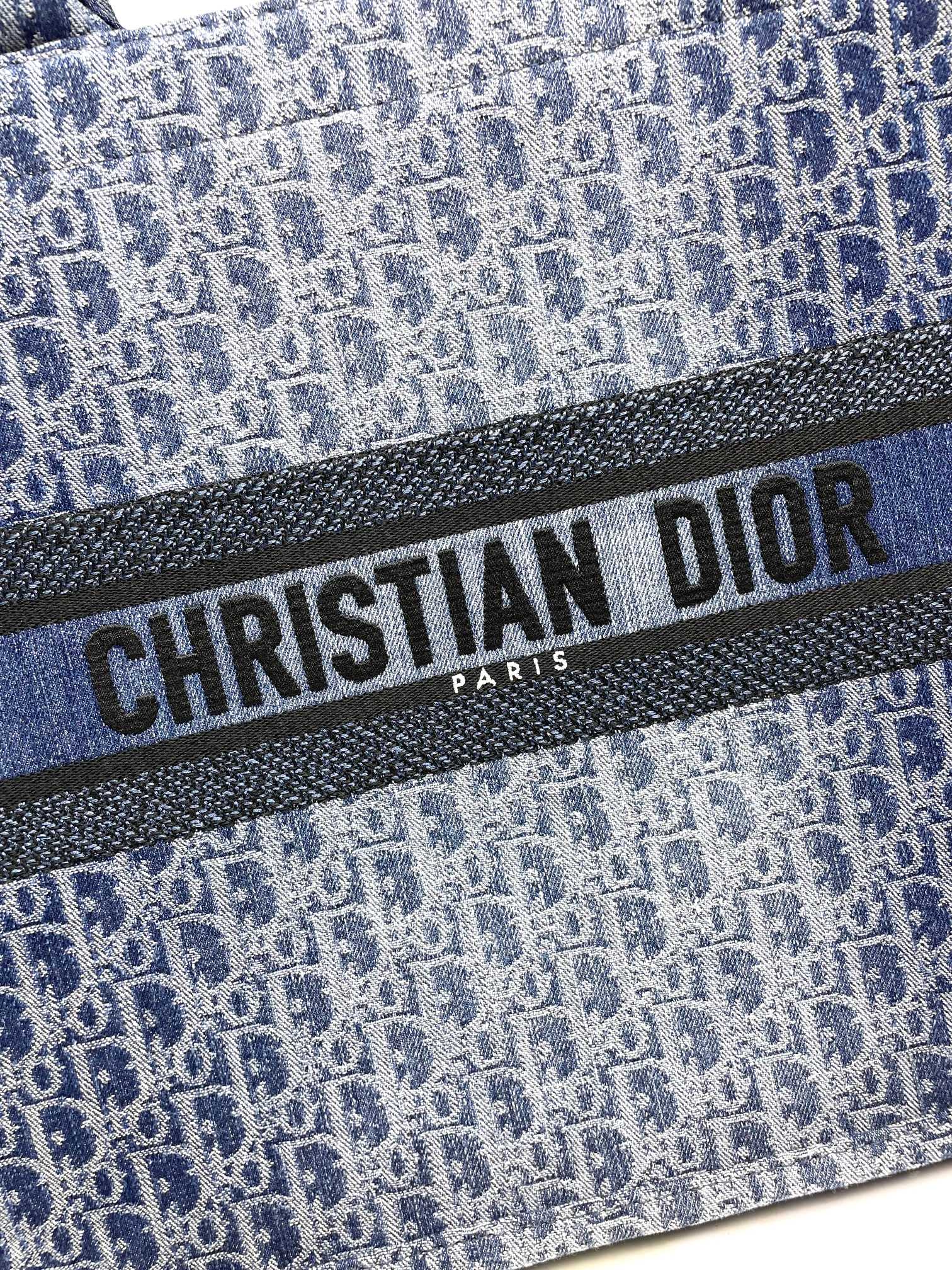 Christian Dior Large Book Tote Blue Dior Oblique Embroidery