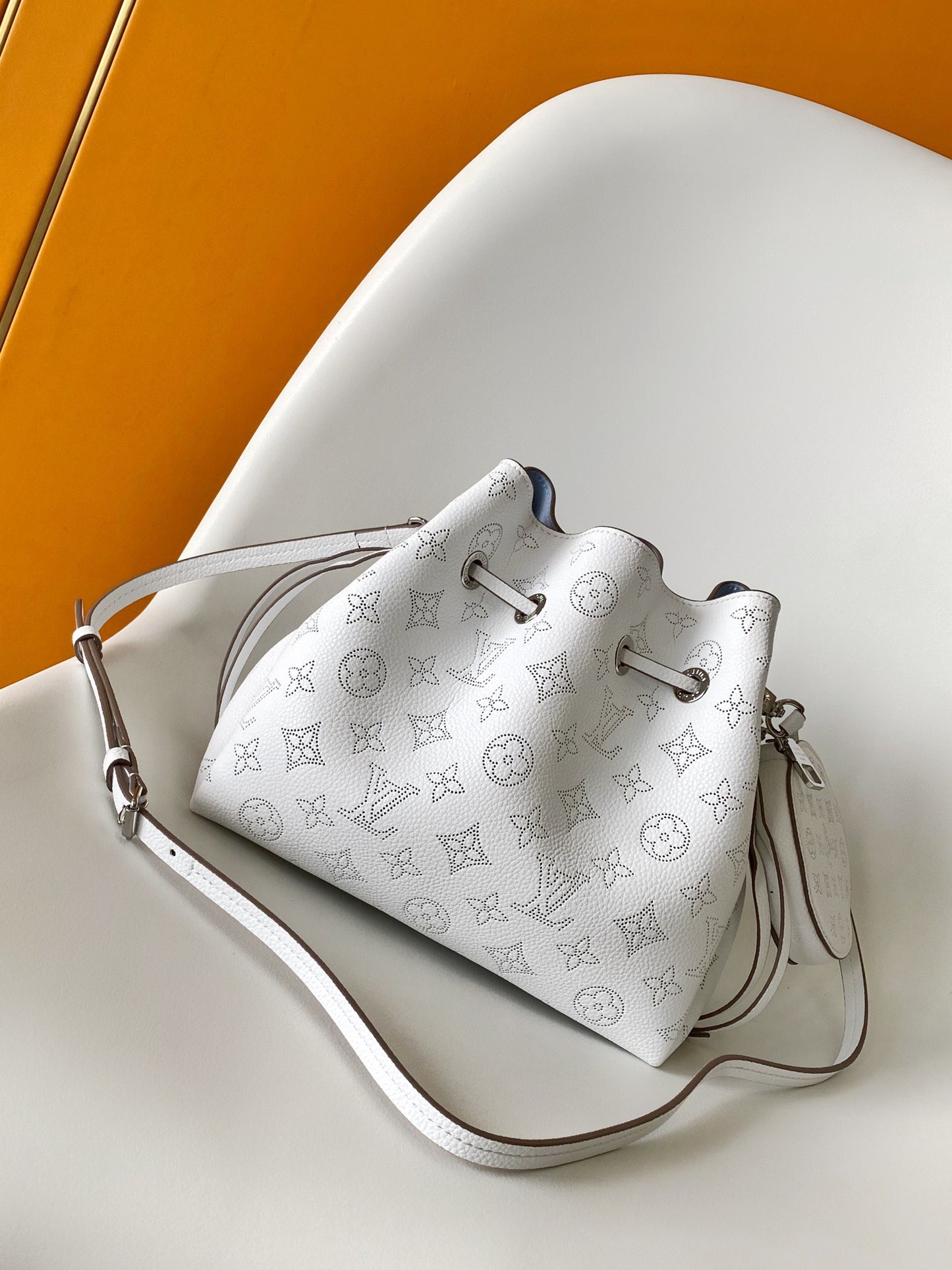 Louis Vuitton White and Blue Monogram Leather Drawstring Bucket Bag with Chain