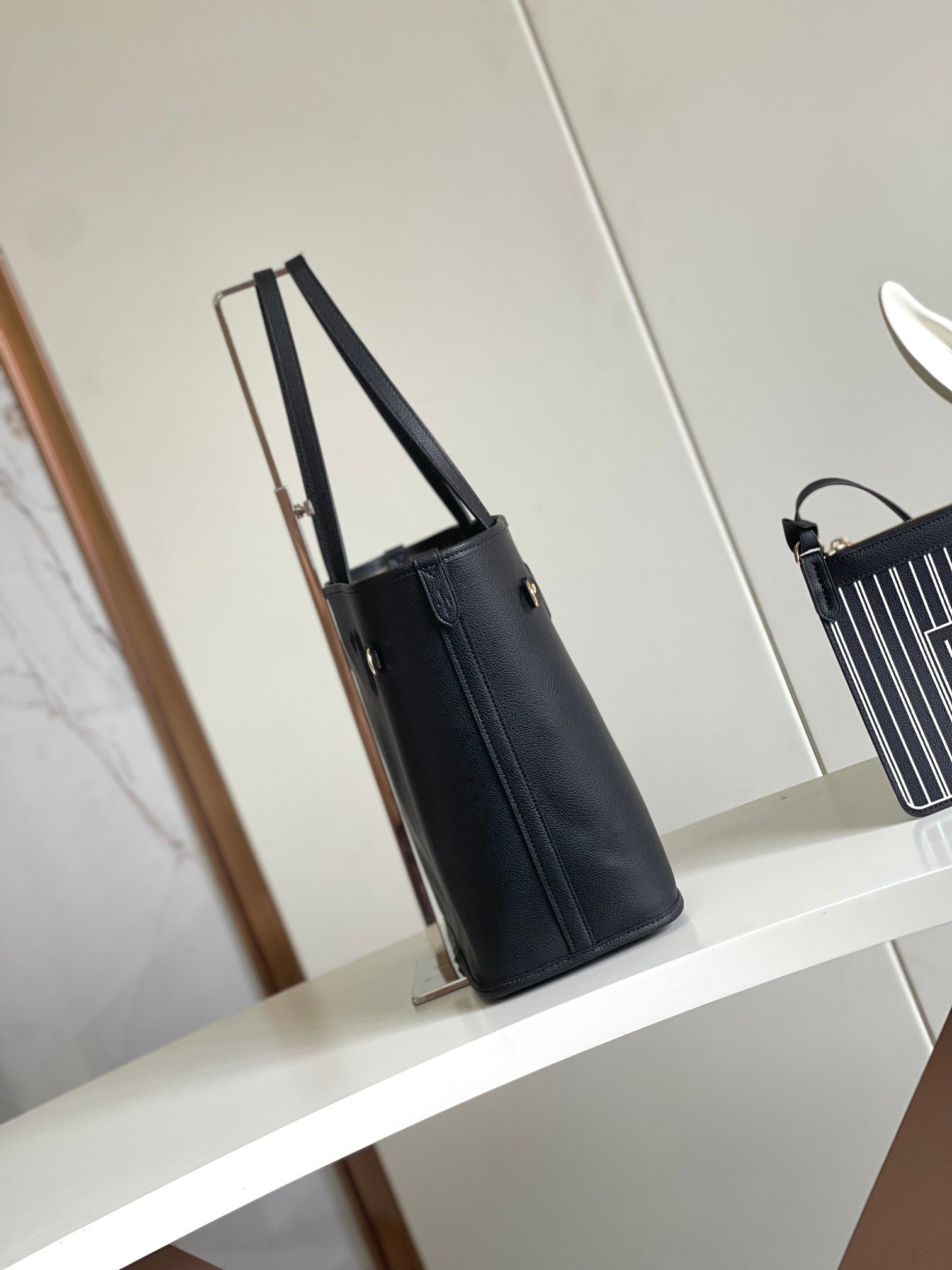 Louis Vuitton Classic Black Leather Tote Bag Minimalist Shopper Handbag