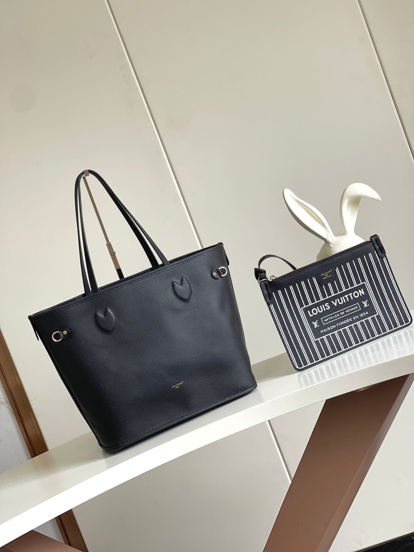 Louis Vuitton Classic Black Leather Tote Bag Minimalist Shopper Handbag