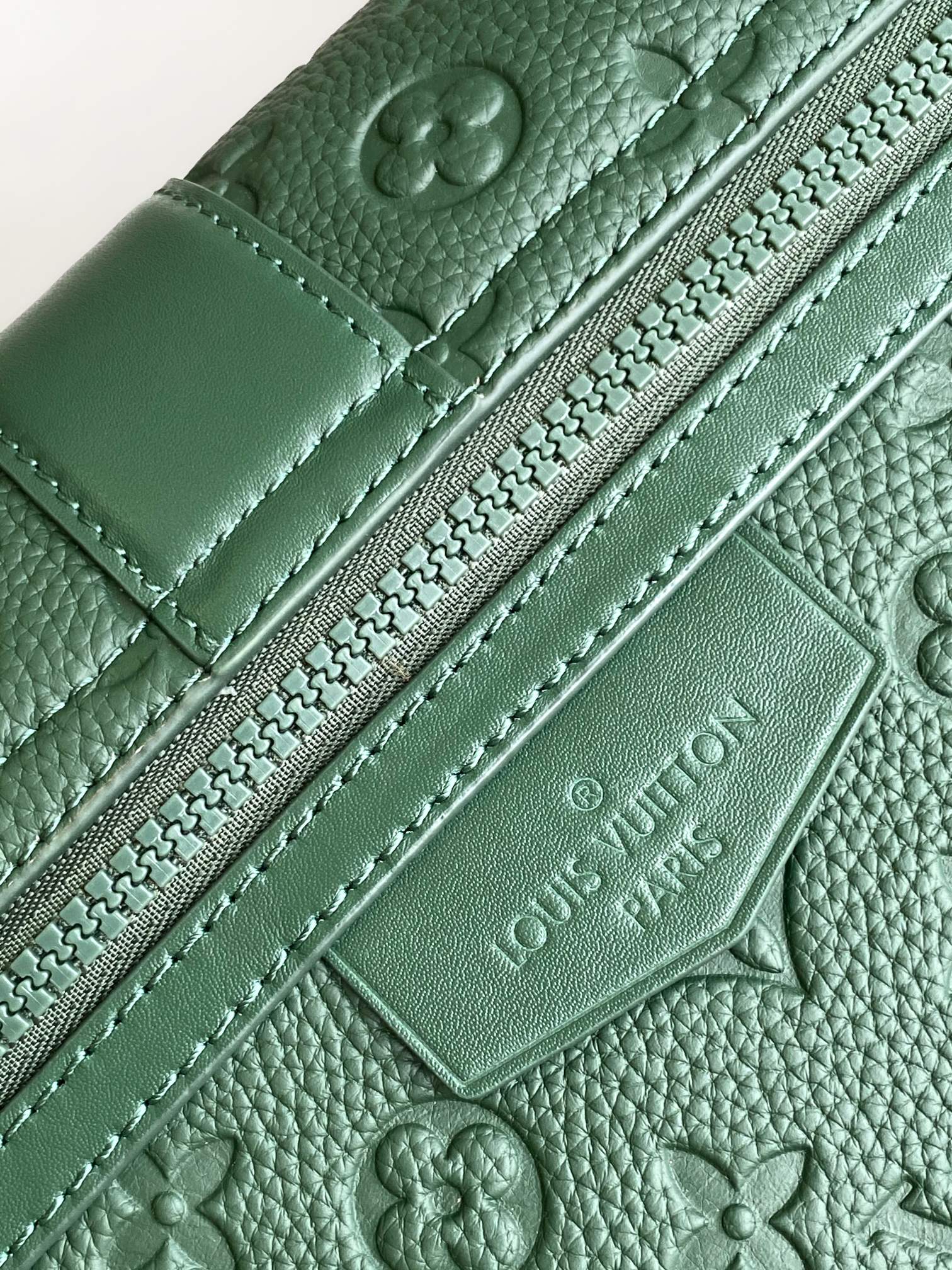 Louis Vuitton S-Lock Messenger Bag - Monogram Taurillon Leather - Dark Green