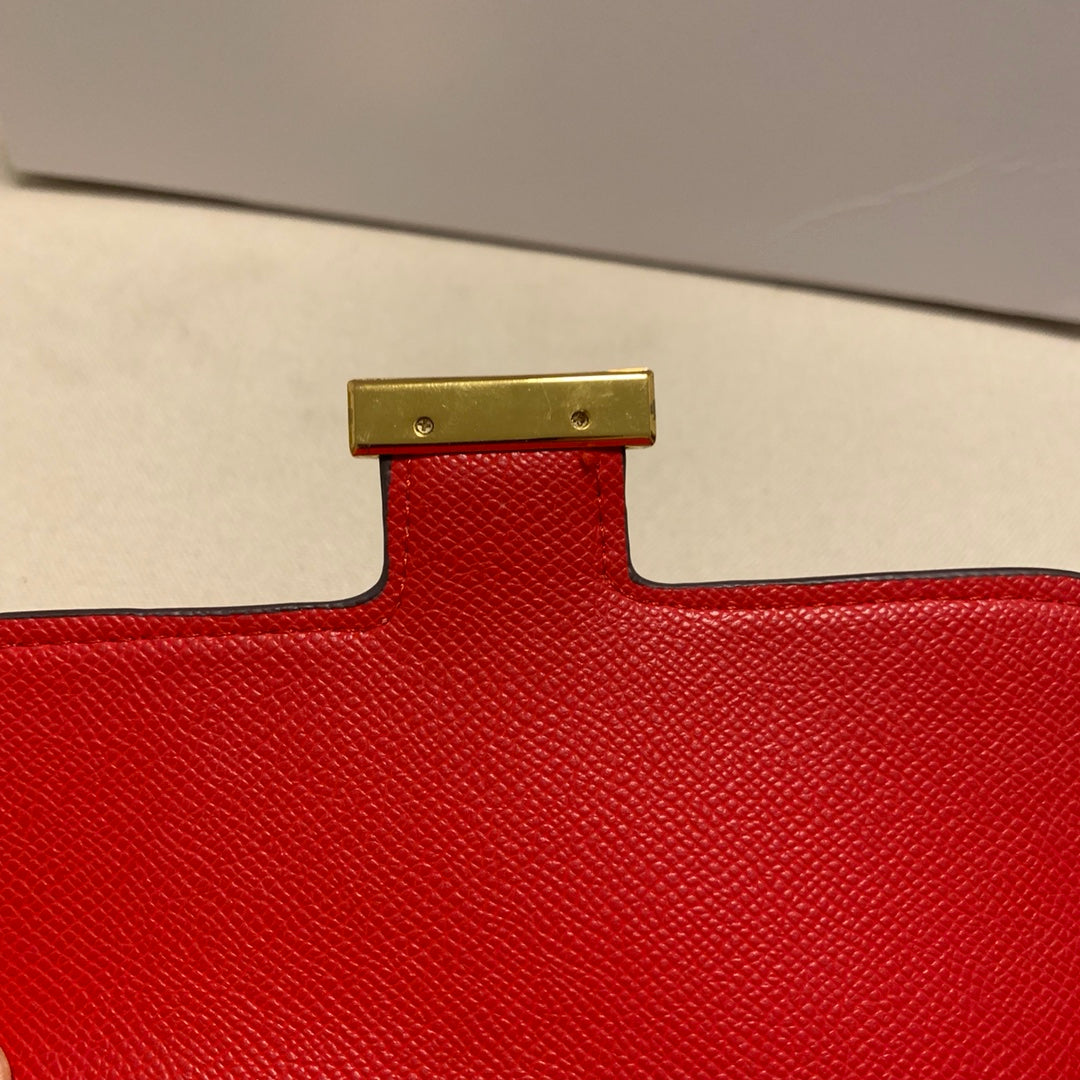 Luxury Red Leather Shoulder Bag with Gold H Clasp - Elegant Women's Crossbody Handbag