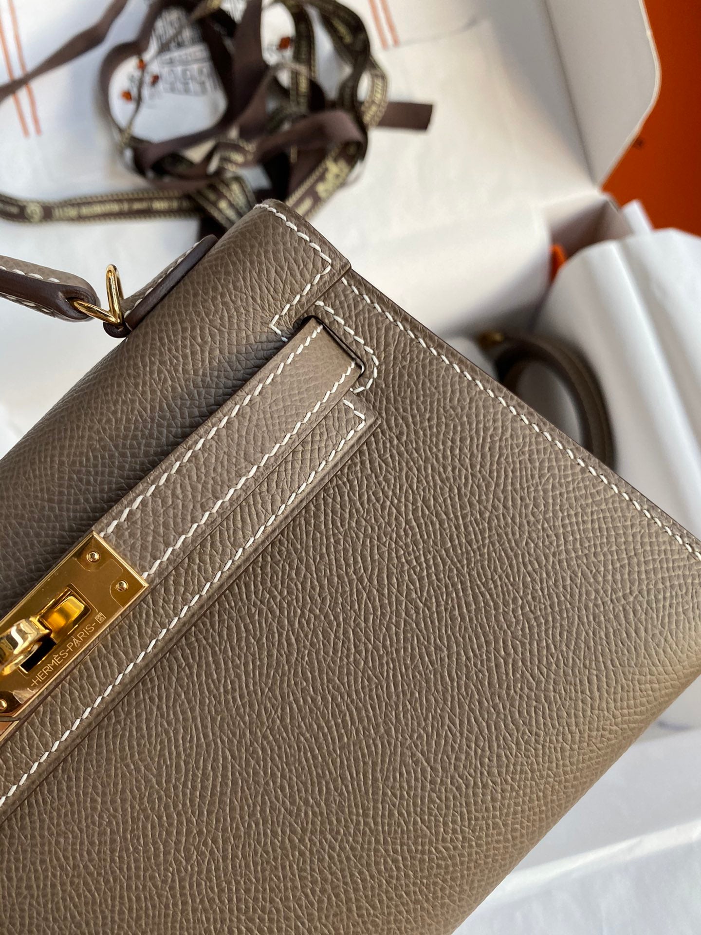 Hermès Mini Kelly II 20 Sellier Epsom Etoupe Gold Hardware Handbag
