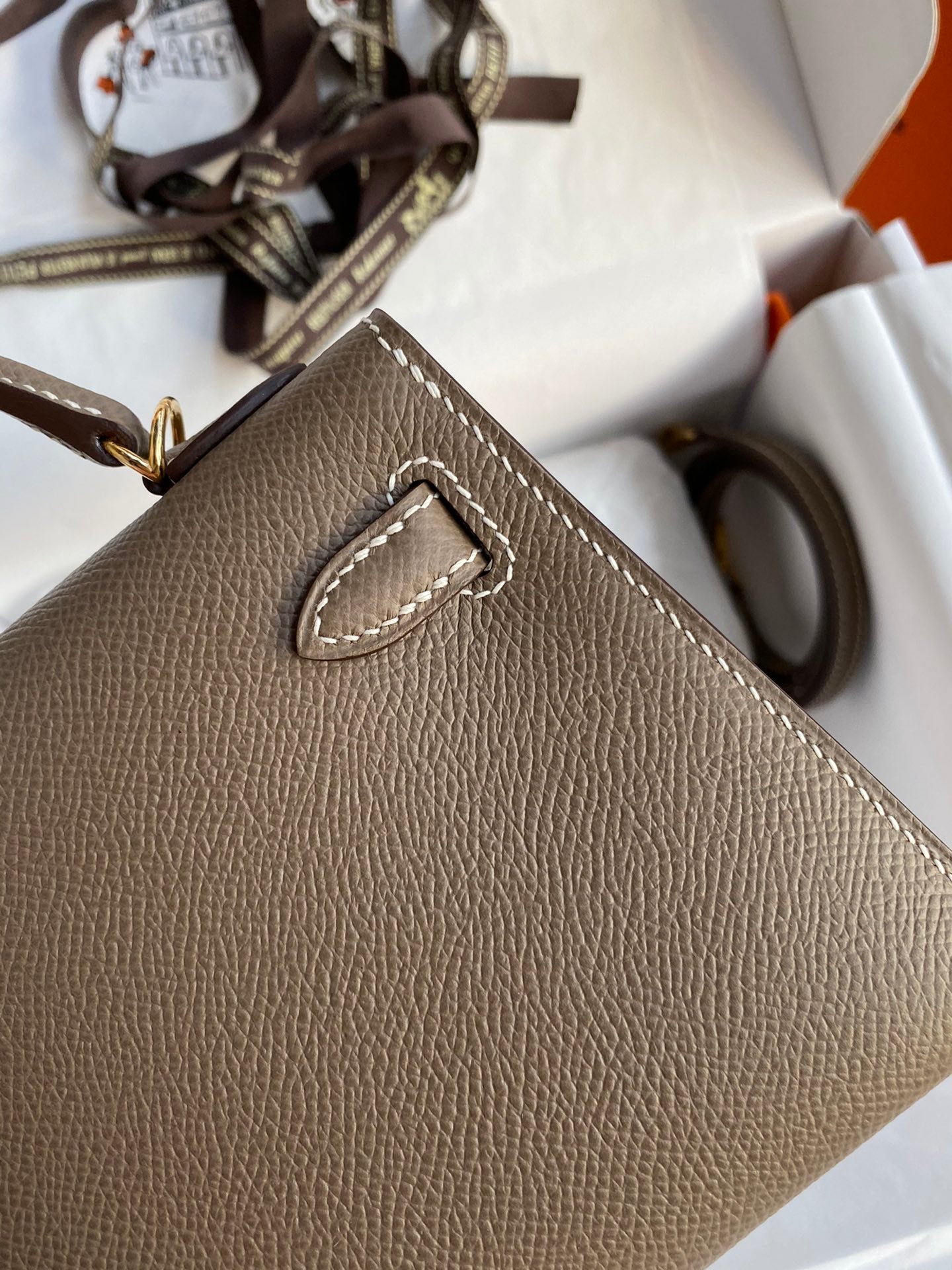 Hermès Mini Kelly II 20 Sellier Epsom Etoupe Gold Hardware Handbag