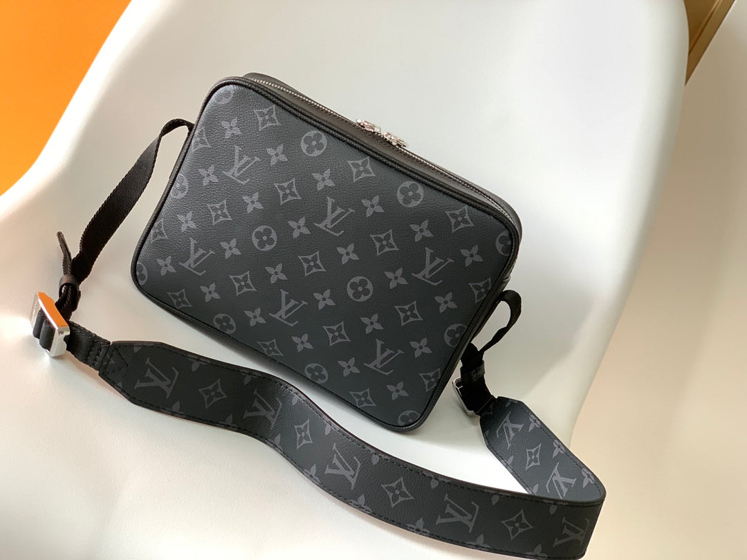 Louis Vuitton Luxury Black Monogram Canvas Crossbody Messenger Bag for Men
