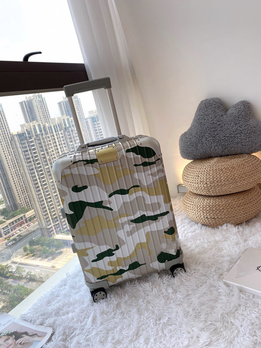Yellow and Green Camouflage Hard Shell Spinner Suitcase
