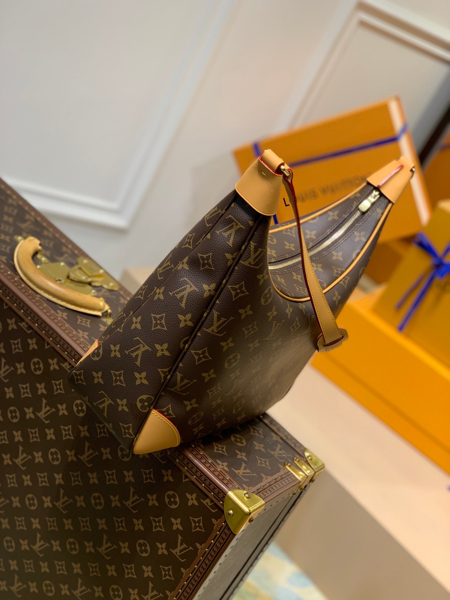 Louis Vuitton Vintage Brown Monogram Hobo Shoulder Bag with Leather Trim