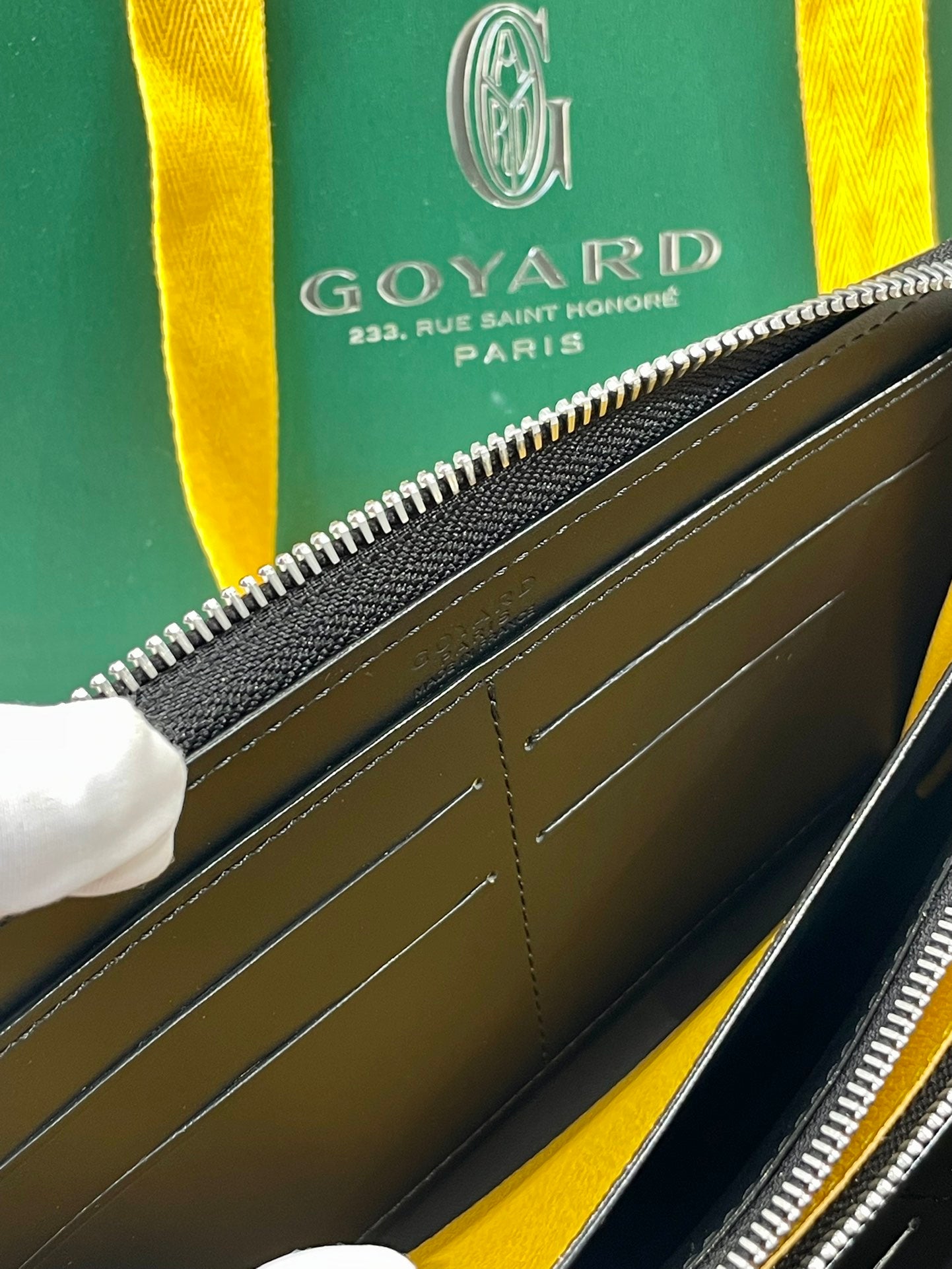 Gogy Black Chevron Pattern Canvas Long Zip Around Wallet