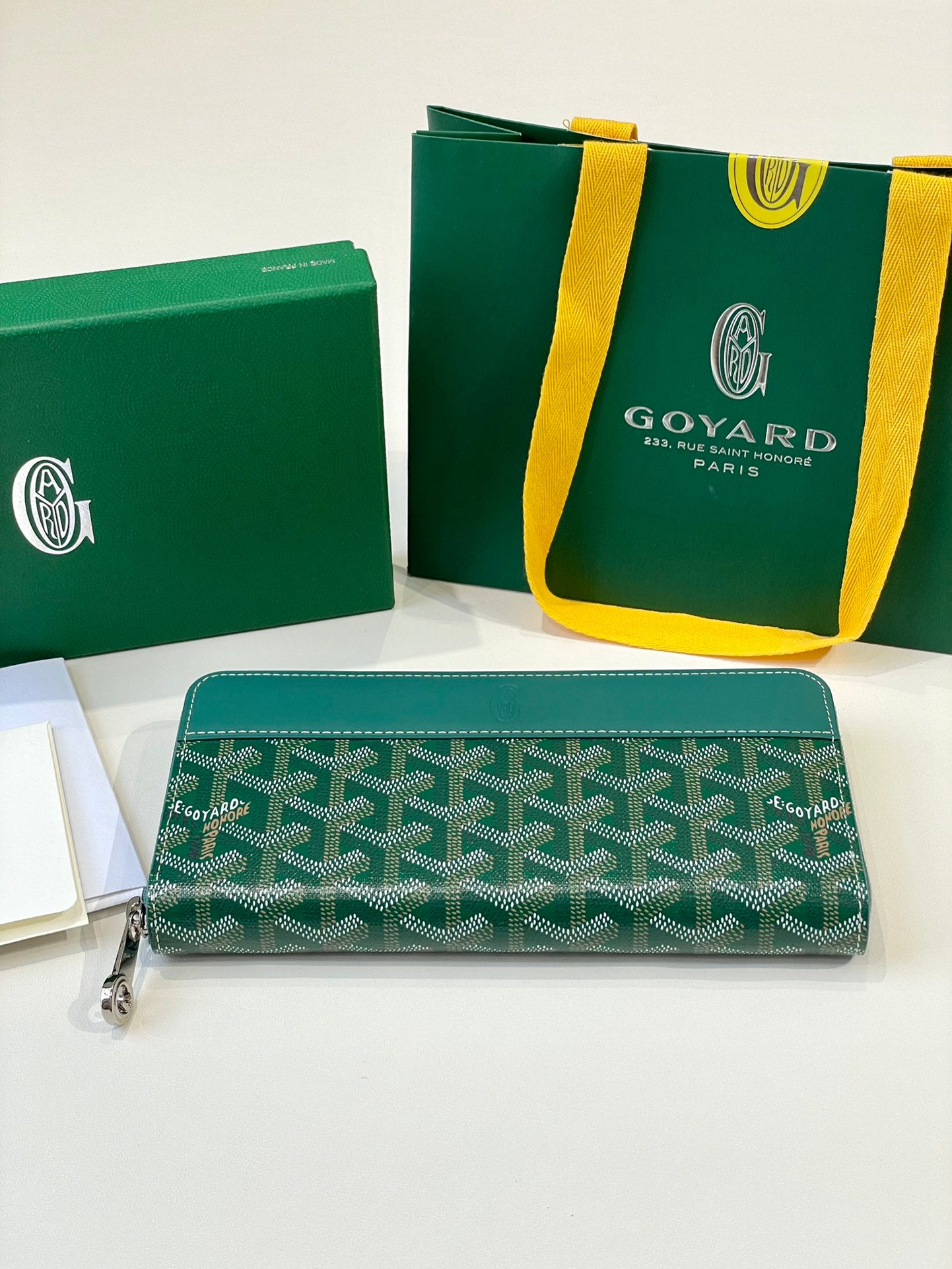 Gogy Luxury Green Chevron Monogram Leather Zip-Around Long Wallet