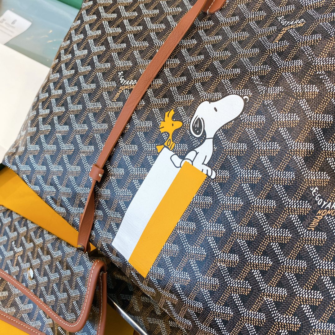Gogy Classic Geometric Pattern Tote Bag with Cartoon Print and Pouch